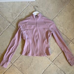 Define Lululemon - cropped size 6